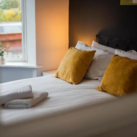 Humber House By Horizon Holiday home Thornaby on Tees